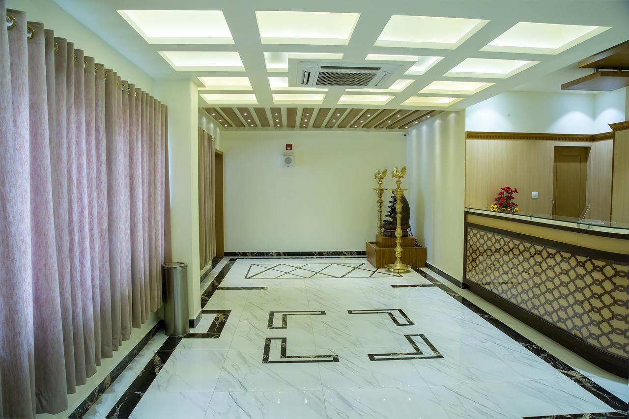 Hotel The Grand White Palace Mayiladuthurai Exteriér fotografie
