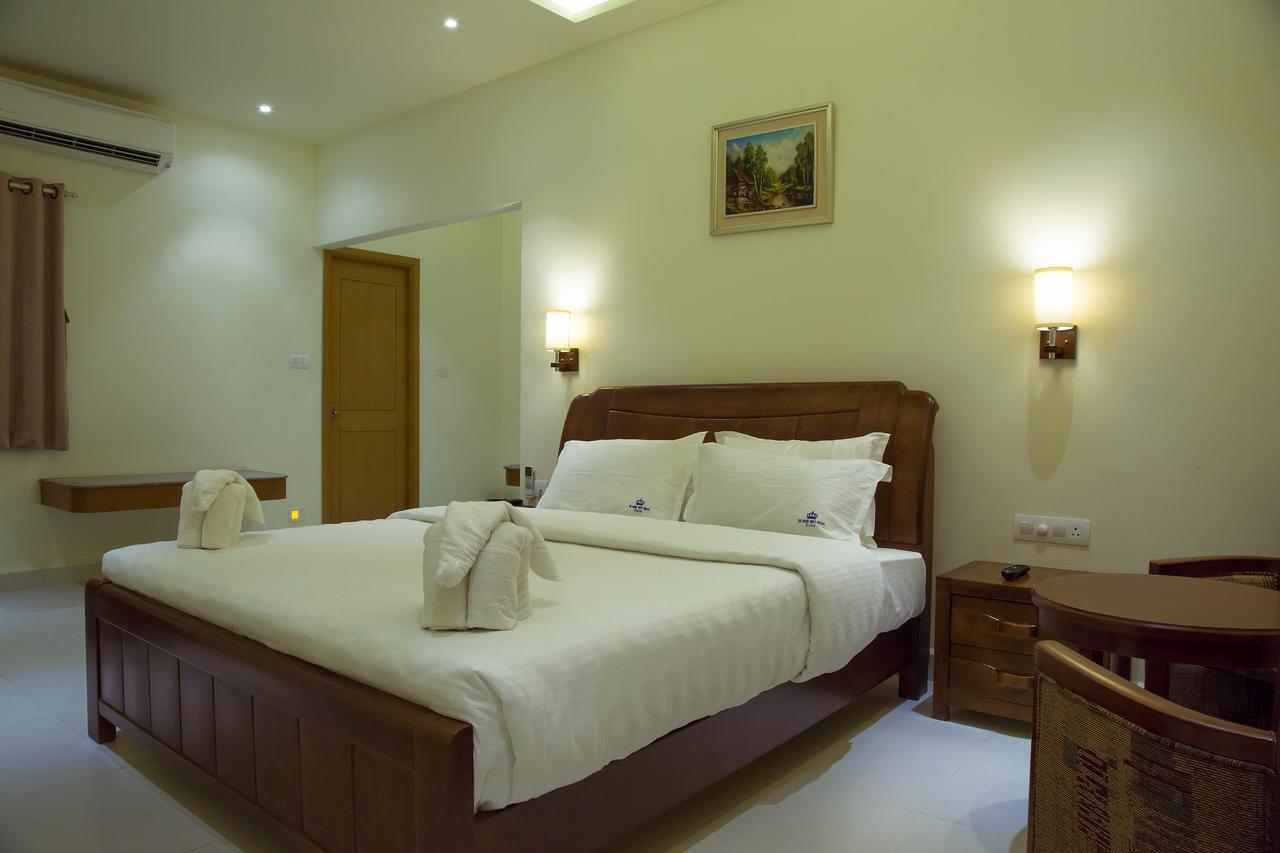 Hotel The Grand White Palace Mayiladuthurai Exteriér fotografie
